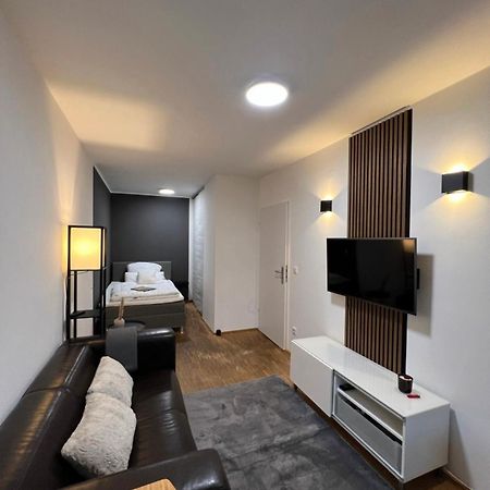 דיסלדורף Medienhafen Apartment Direkt Am Zentrum מראה חיצוני תמונה