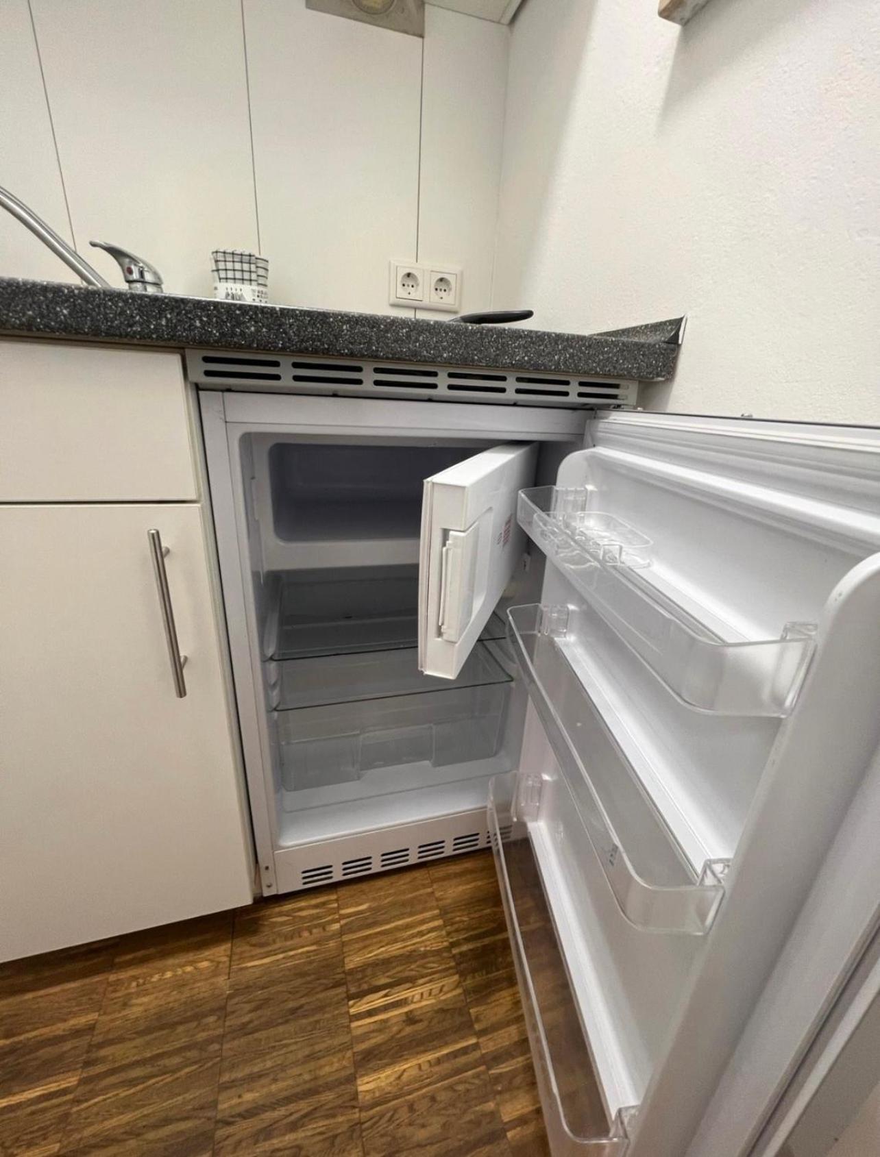 דיסלדורף Medienhafen Apartment Direkt Am Zentrum מראה חיצוני תמונה